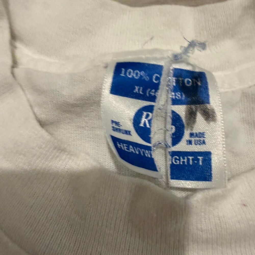 Unbranded Men's T-shirt - Picture 2 of 3